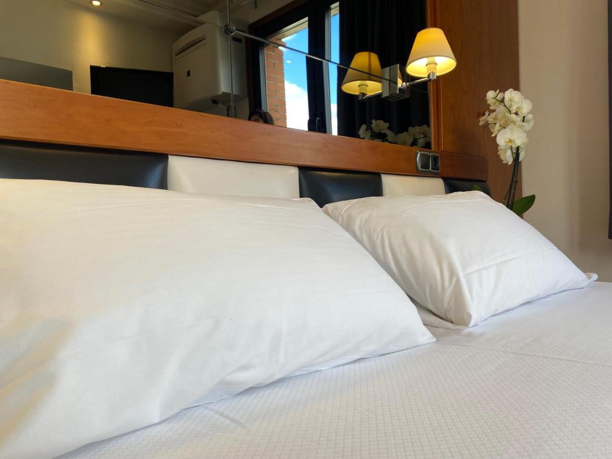 Hotel Oria Tolosa  Zewnętrze zdjęcie